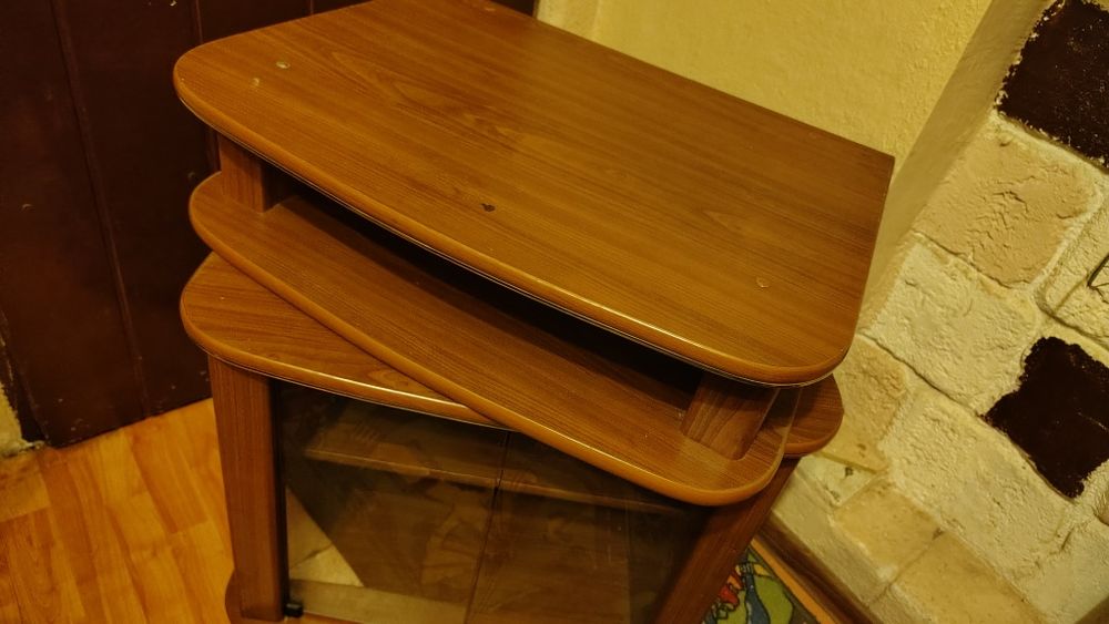 Comoda TV cu blat rotativ