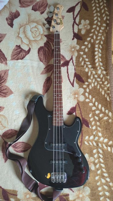 Bass Cort Made in Indonesia
