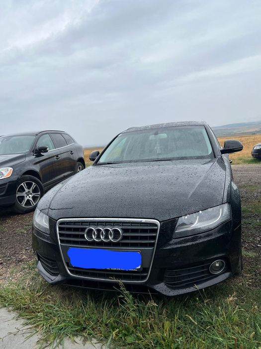Vând Audi A 4 b8