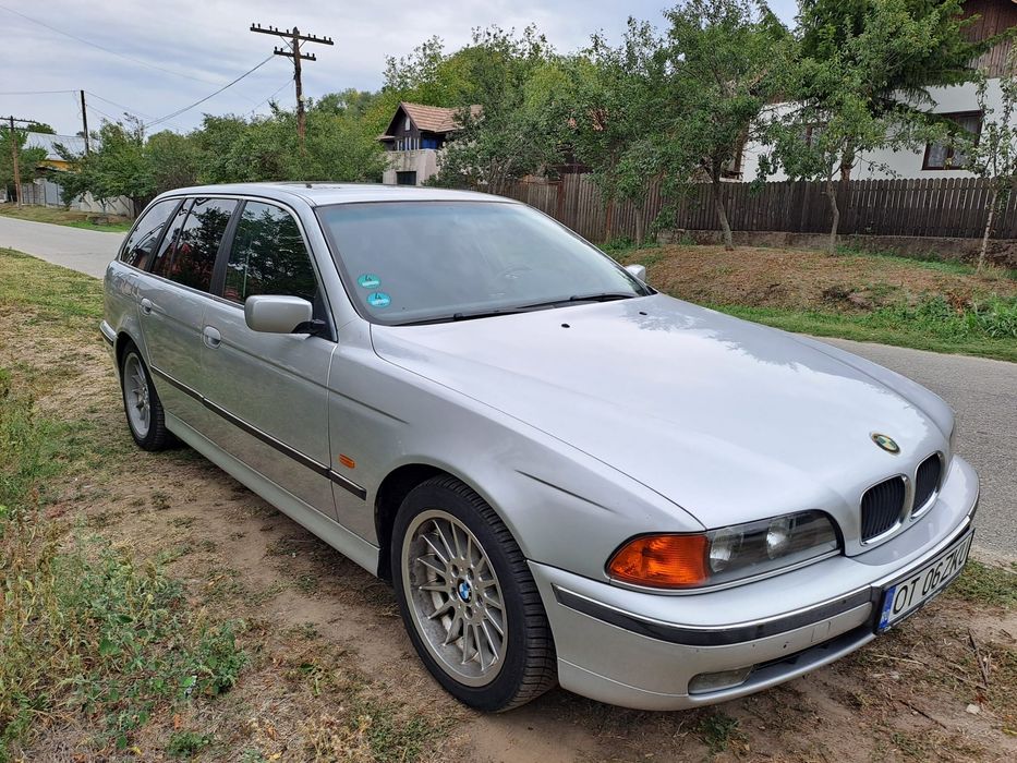 Vand BMW 520 i stare generala buna cauciucuri aproape noi.