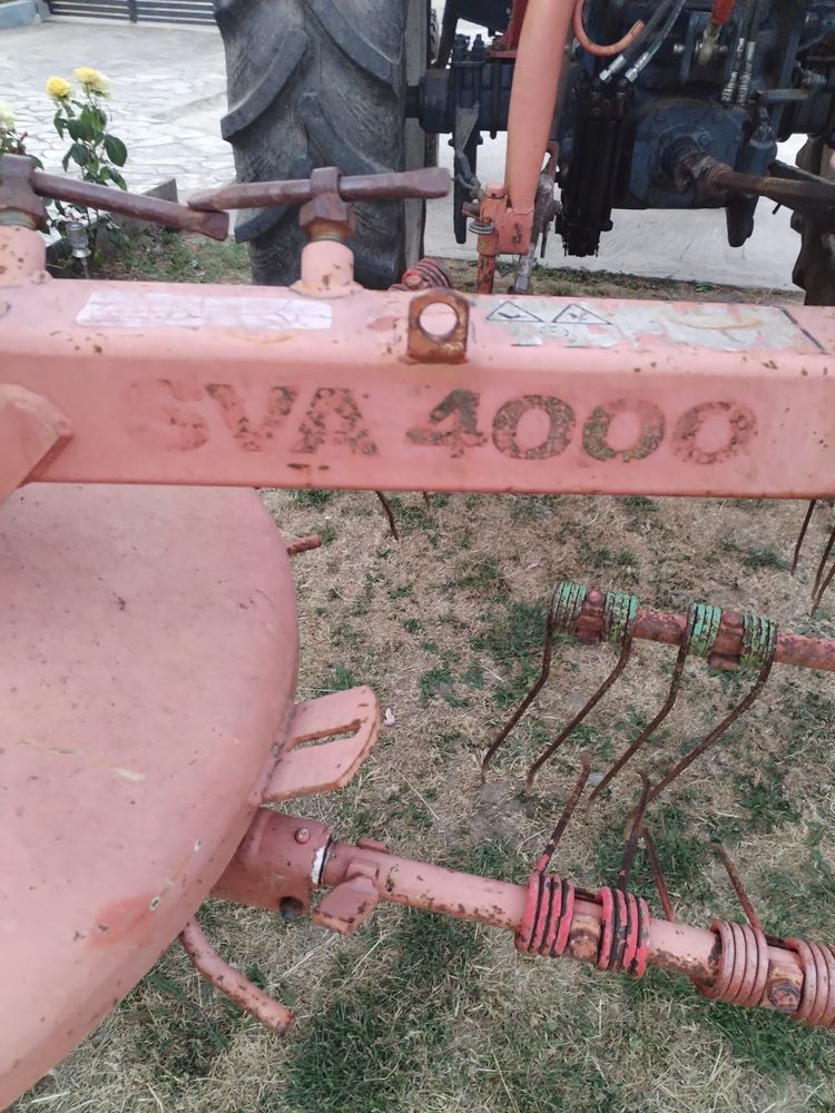 Vând greblă SVA 4000