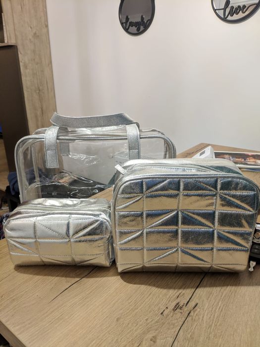 Set portfarduri voiaj