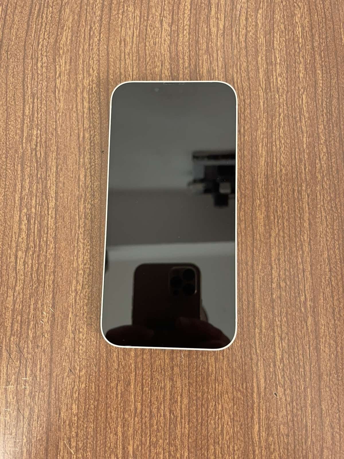 Iphone 13 White - 100 %battery health