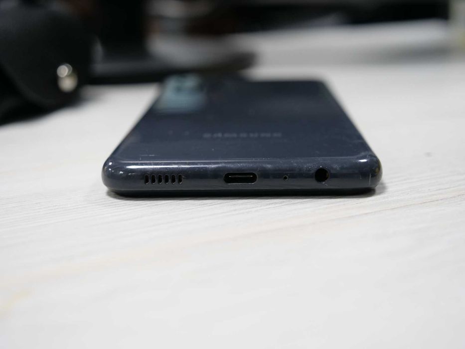 Продаётся Samsung A13 - 2022г. (SM-A137F/DS) (4/64 Gb)
