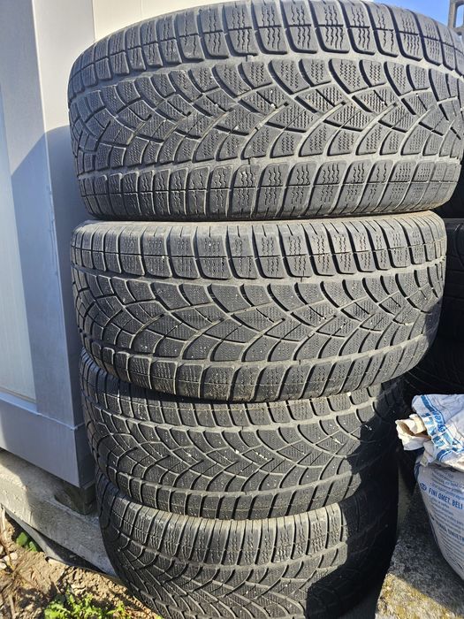 Anvelope iarna 265 50 R19  DUNLOP SUV Touareg