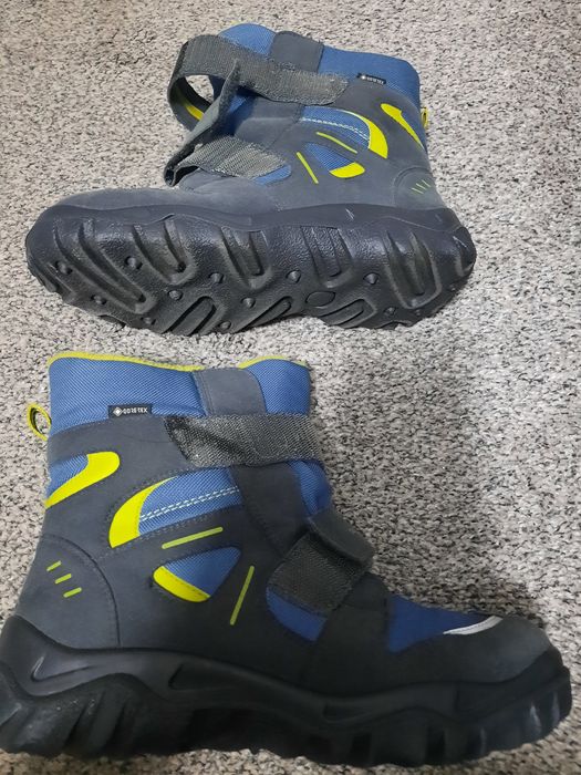 Ghete  baieti 39 Goretex  pt caldura si protectia copilului dvs