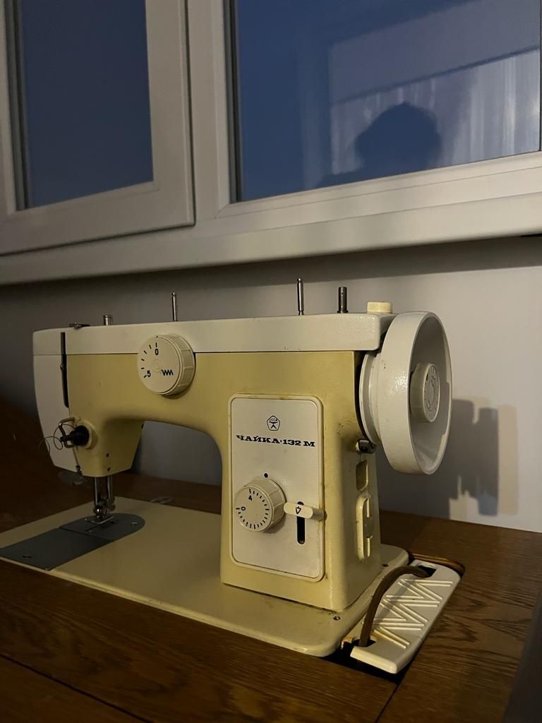 Швейная машинка Чайка132м
