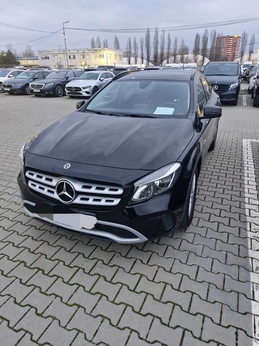 Mercedez Benz GLA 180 2019