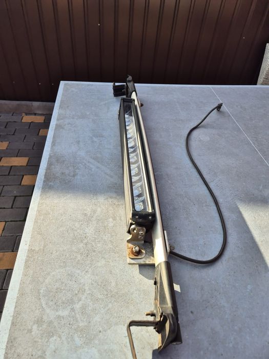 Vând 2 bari transversale Osram pt Duster