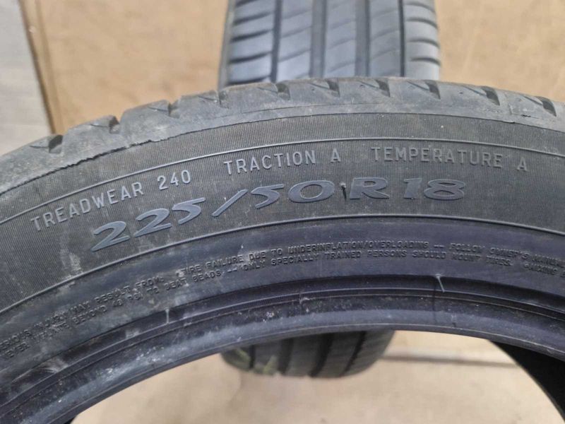 2 Michelin R18 225/50
летни гуми
DOT3818