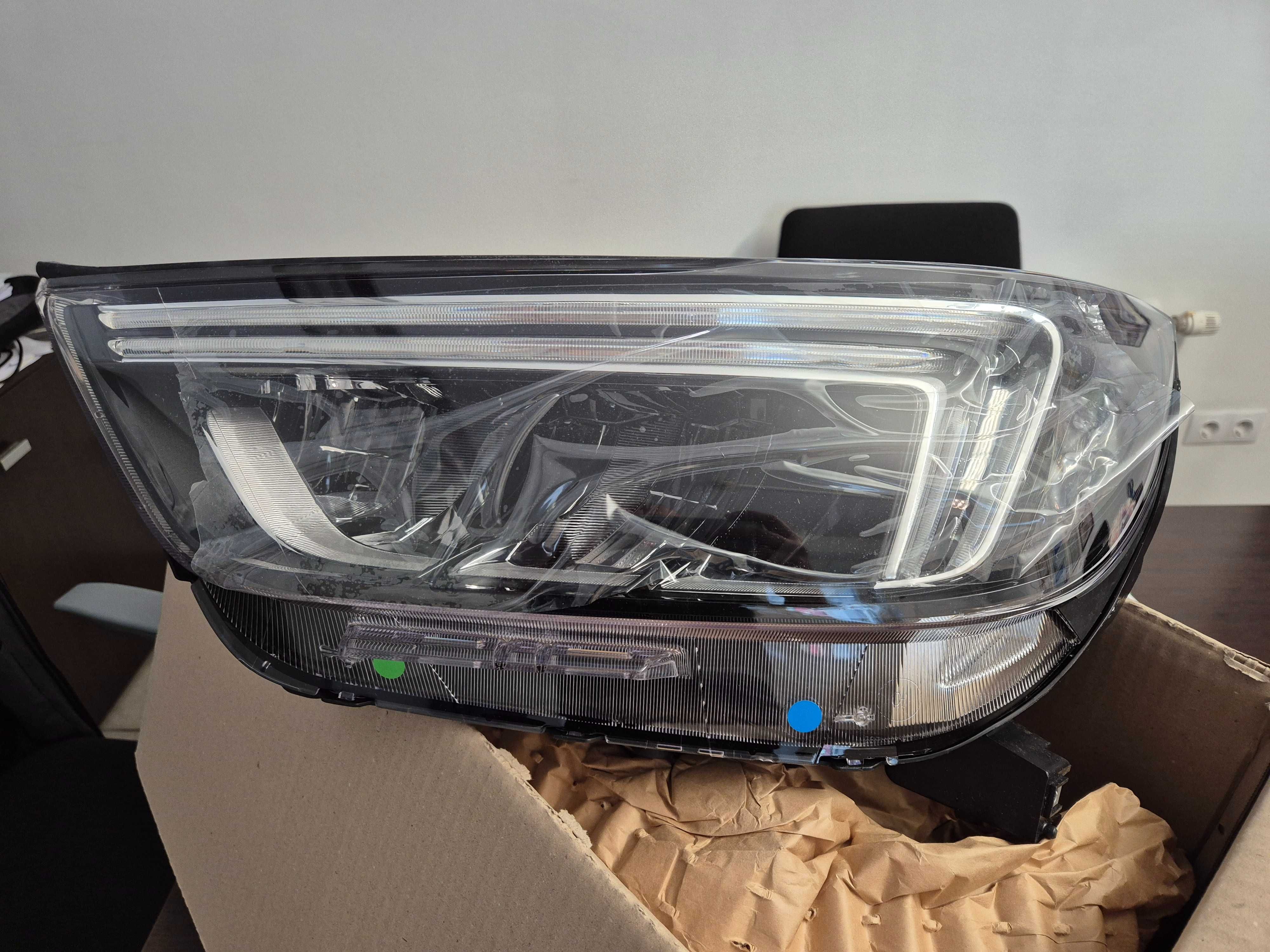 Ляв LED фар Opel Mokka X  OEM 42698961