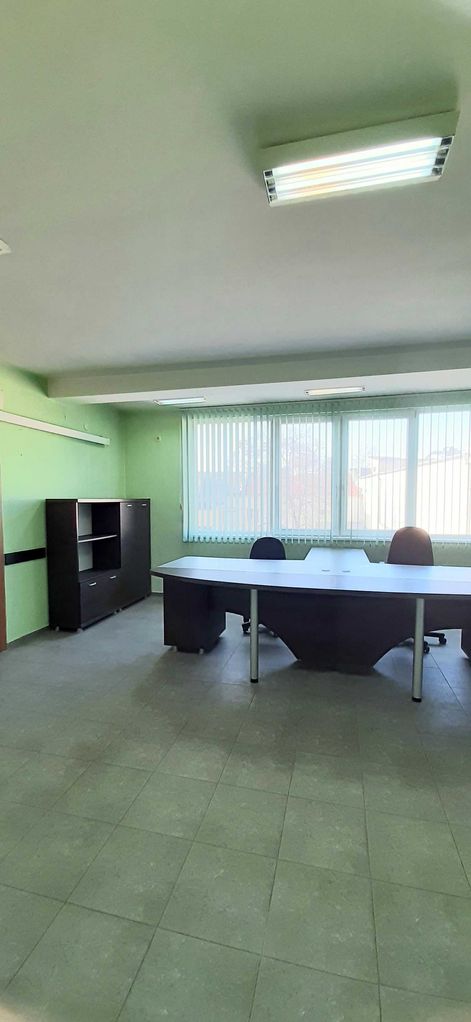 Дава се под наем Офис в Търговище, Център - 40 кв.м за 153 € - Снимка #7