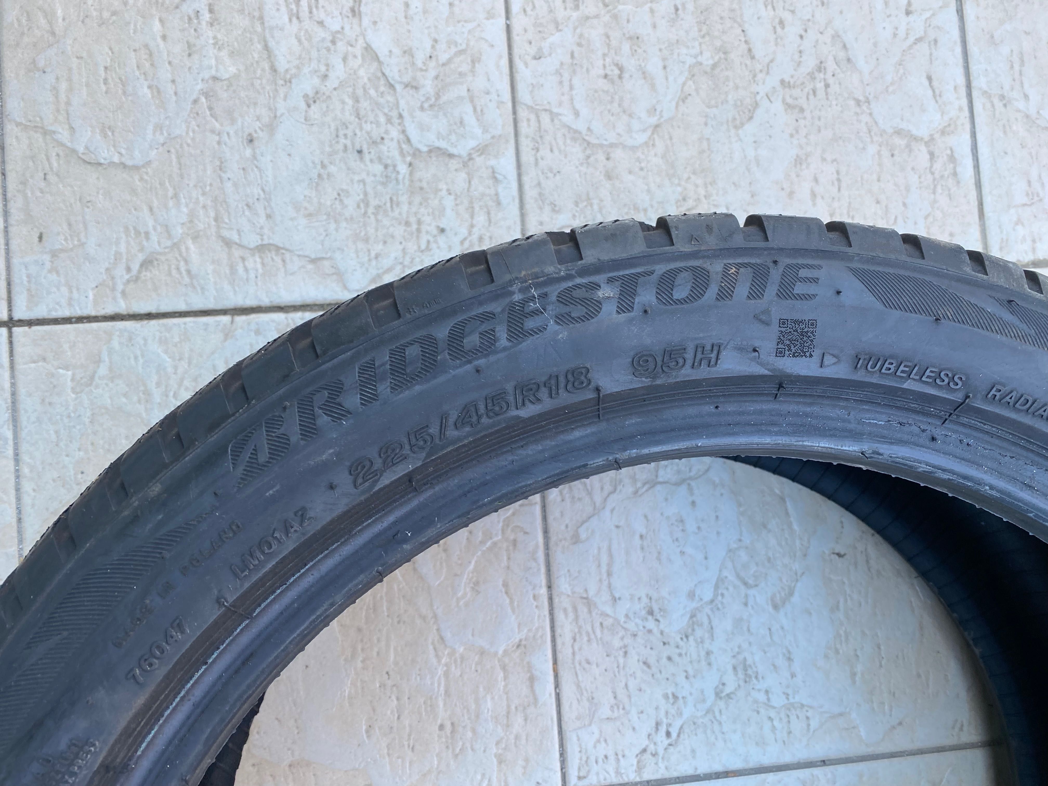 Гума зимна гуми 225/45/18” BRIDGESTONE BLIZZAK LM 001,RFT