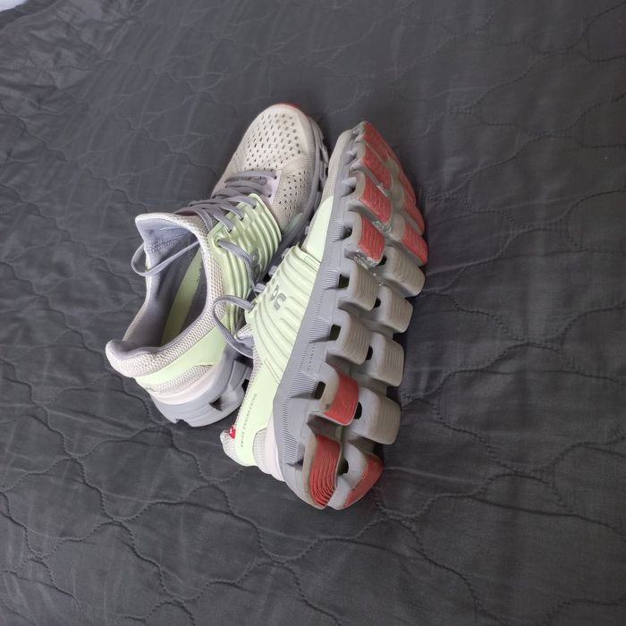 Pantofi alergare dama On Cloudswift Ice Oasis - SH