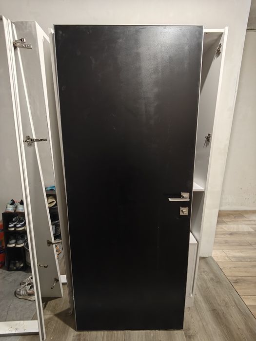 Дверь скрытого монтажа