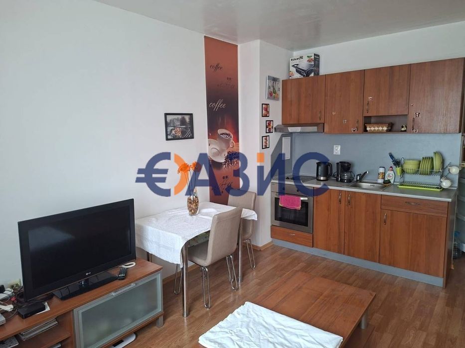 Продава се Двустаен апартамент в Бургас, Сарафово - 57 кв.м за 1402 €/кв.м - Снимка #1