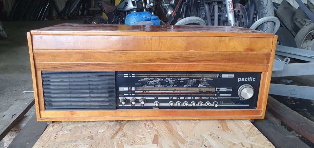 Pick up , televizor , radio , magnetofon vechi retro vintage