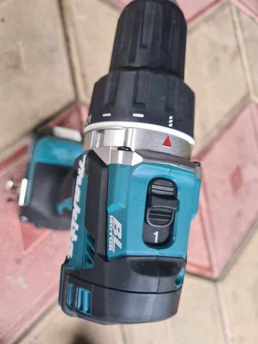 Set scule makita brushless lxt flex și mașina de găurit/înșurubat