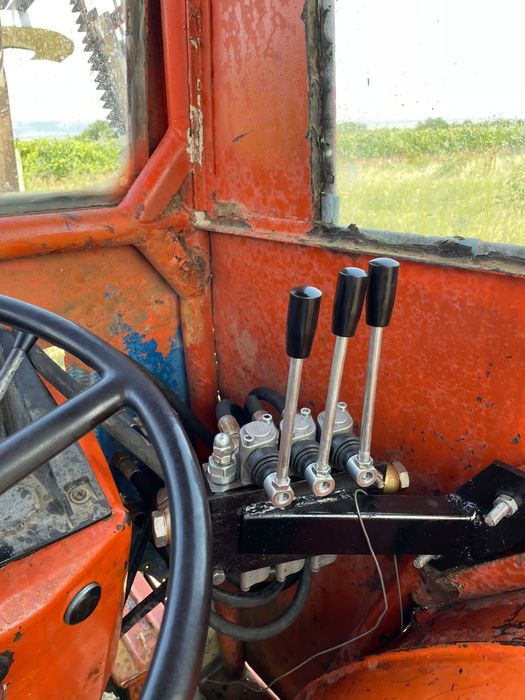 Masina de taiat lästari carnit