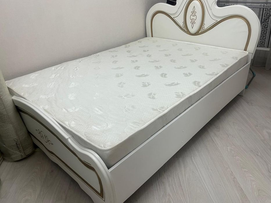 Кровать полуторка