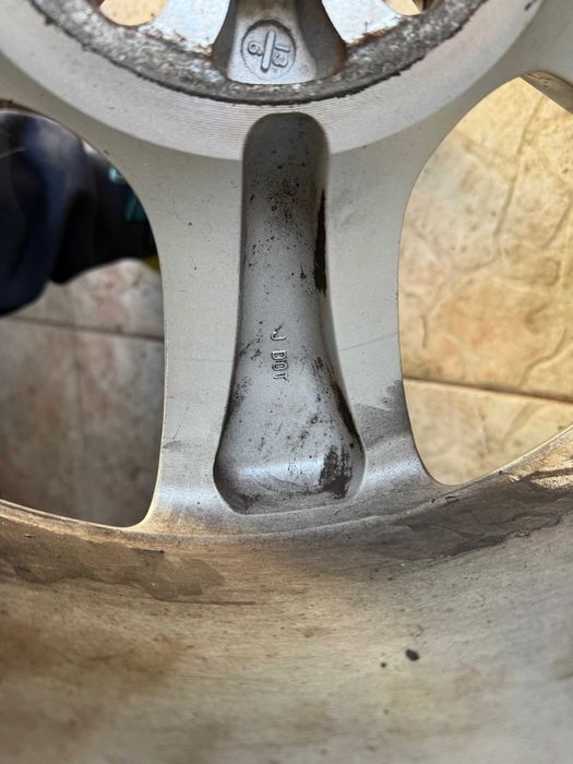 Jante LEXUS R18 cu anvelope iarna / vara