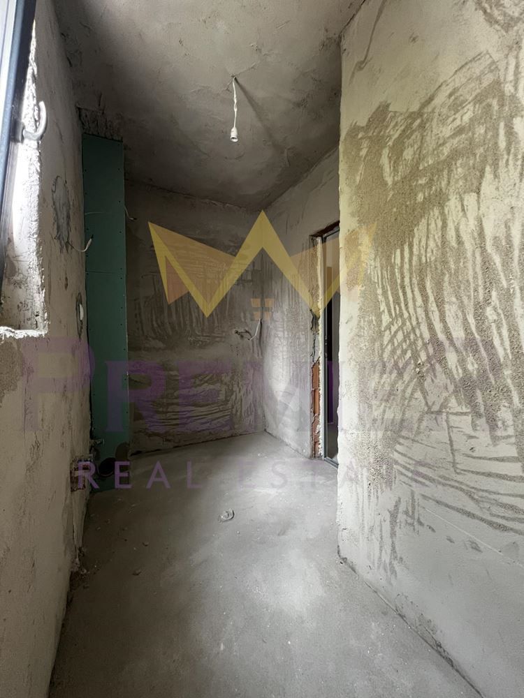 Продава се Двустаен апартамент в Варна, Виница - 78 кв.м за 1462 €/кв.м - Снимка #5