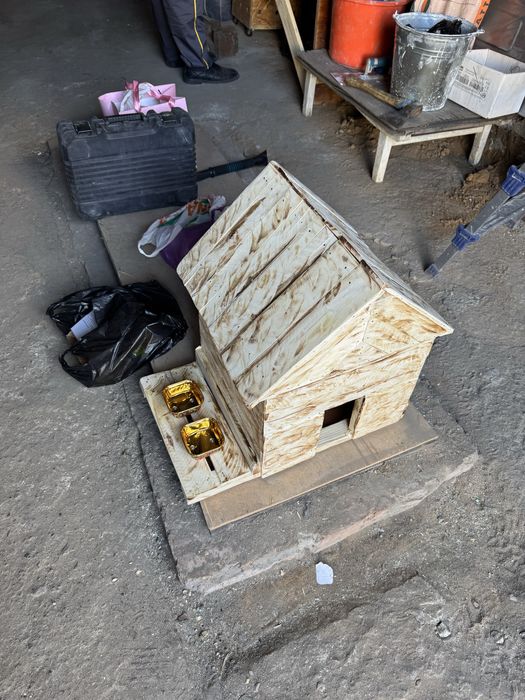 Домик будка для кошки