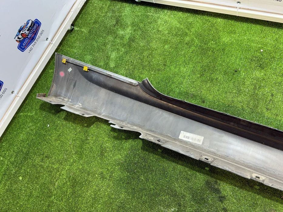 PRAG / ORNAMENT PRAG DREAPTA BMW SERIA 1 F20 118D SE 2.0 DIESEL 2012 COD OEM 51777293554 / 7293554 / HATCHBACK 2011-2019