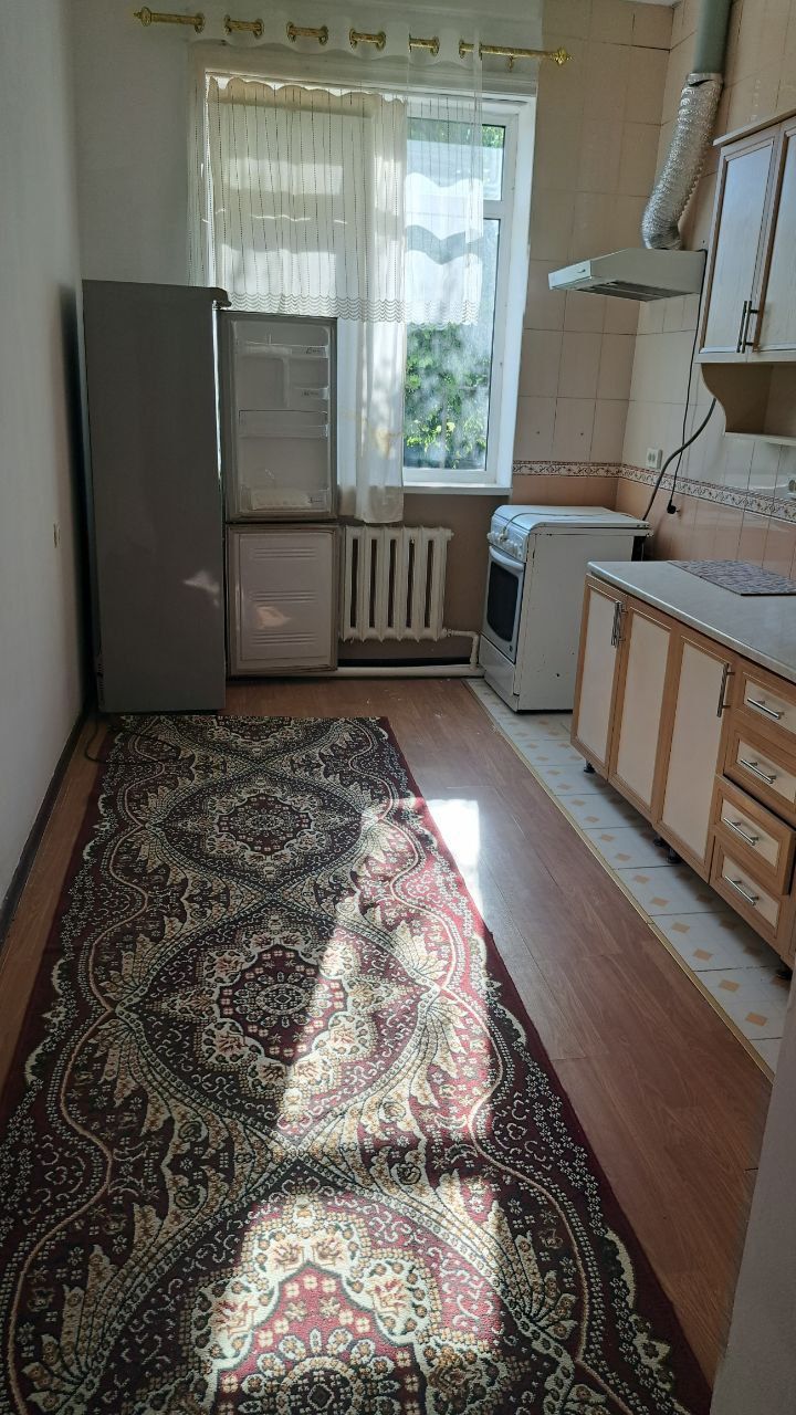 Коттедж сотилади 6 соток