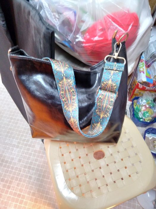 Продавам дамски чанти
