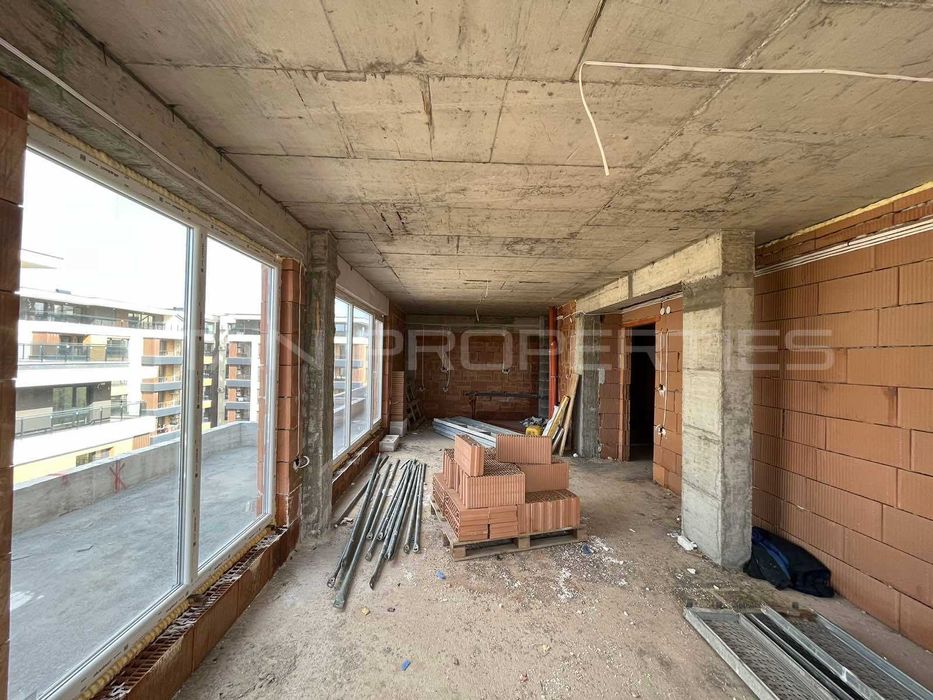 Продава се Тристаен апартамент в Пловдив, Христо Смирненски - 141 кв.м за 1200 €/кв.м - Снимка #1