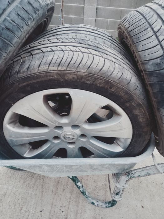 Vind Ghenti cu anvelope de vara pe 17 pentru Opel cu 5 frezoane detali