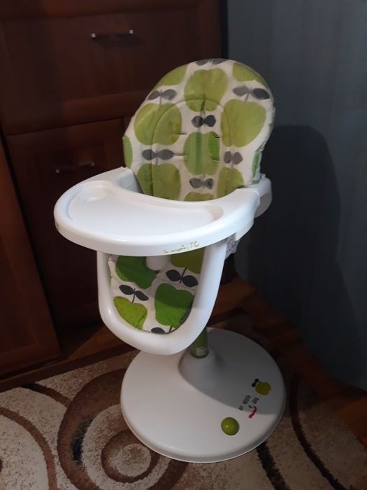 Scaun de masa pentru bebeluși Cosatto 3sixti Happy Apples 2