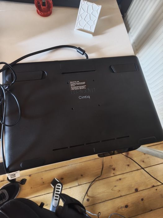 Tableta grafica Wacom Cintiq 16