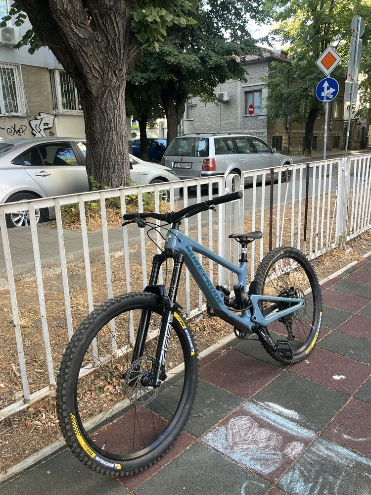 Nukeproof giga 275
