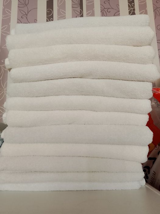 Продавам бели кърпи размер 70/140