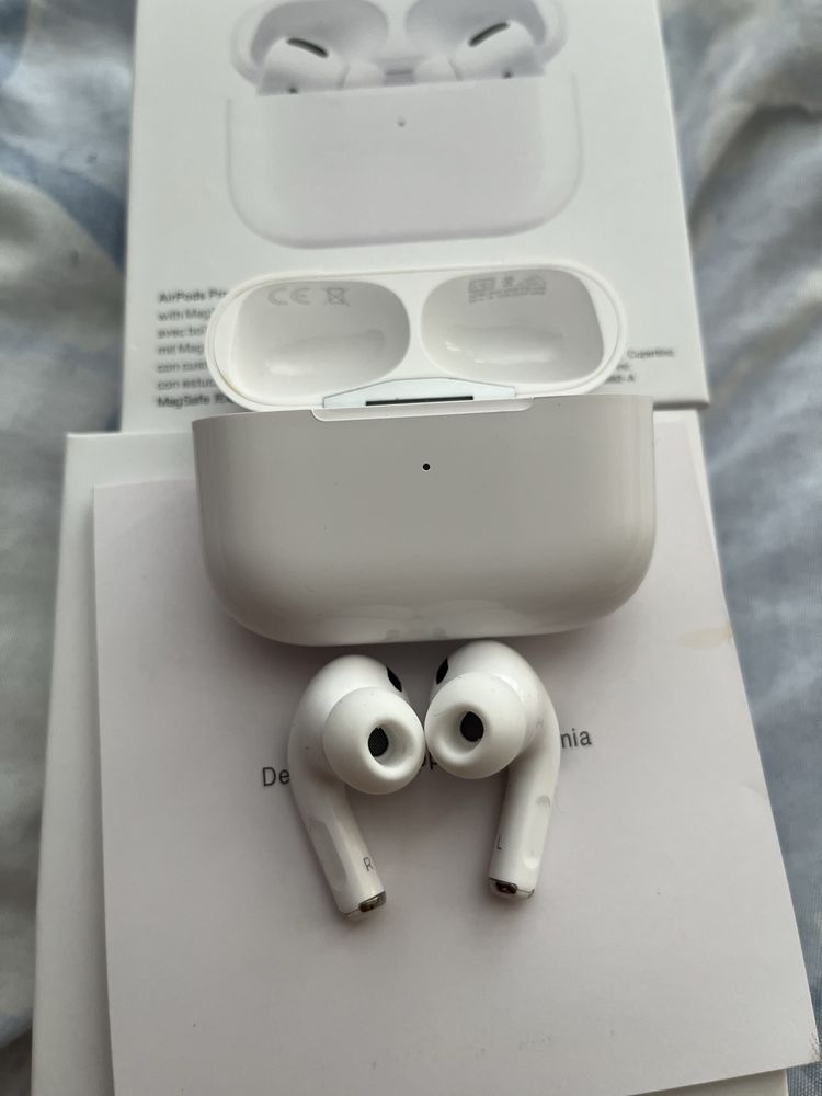 Безжични слушалки AirPods