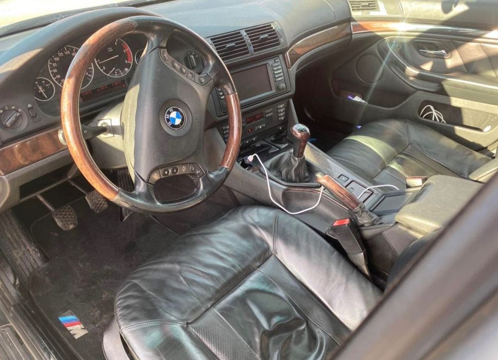 BMW 520d / an fabr 2002 / interior seria 7