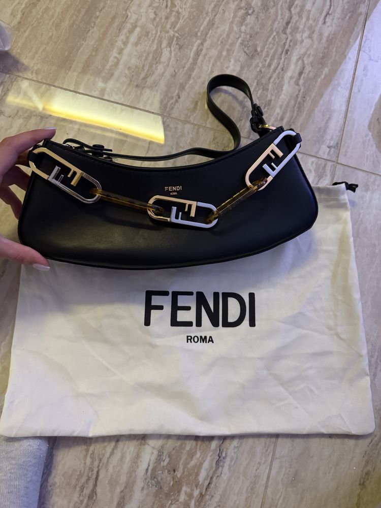 Дамска чанта Fendi