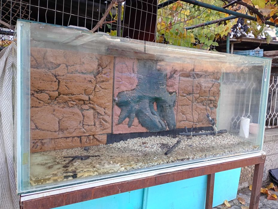 Оборудван аквариум 600 литра