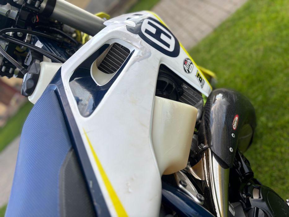 Husqvarna 300.