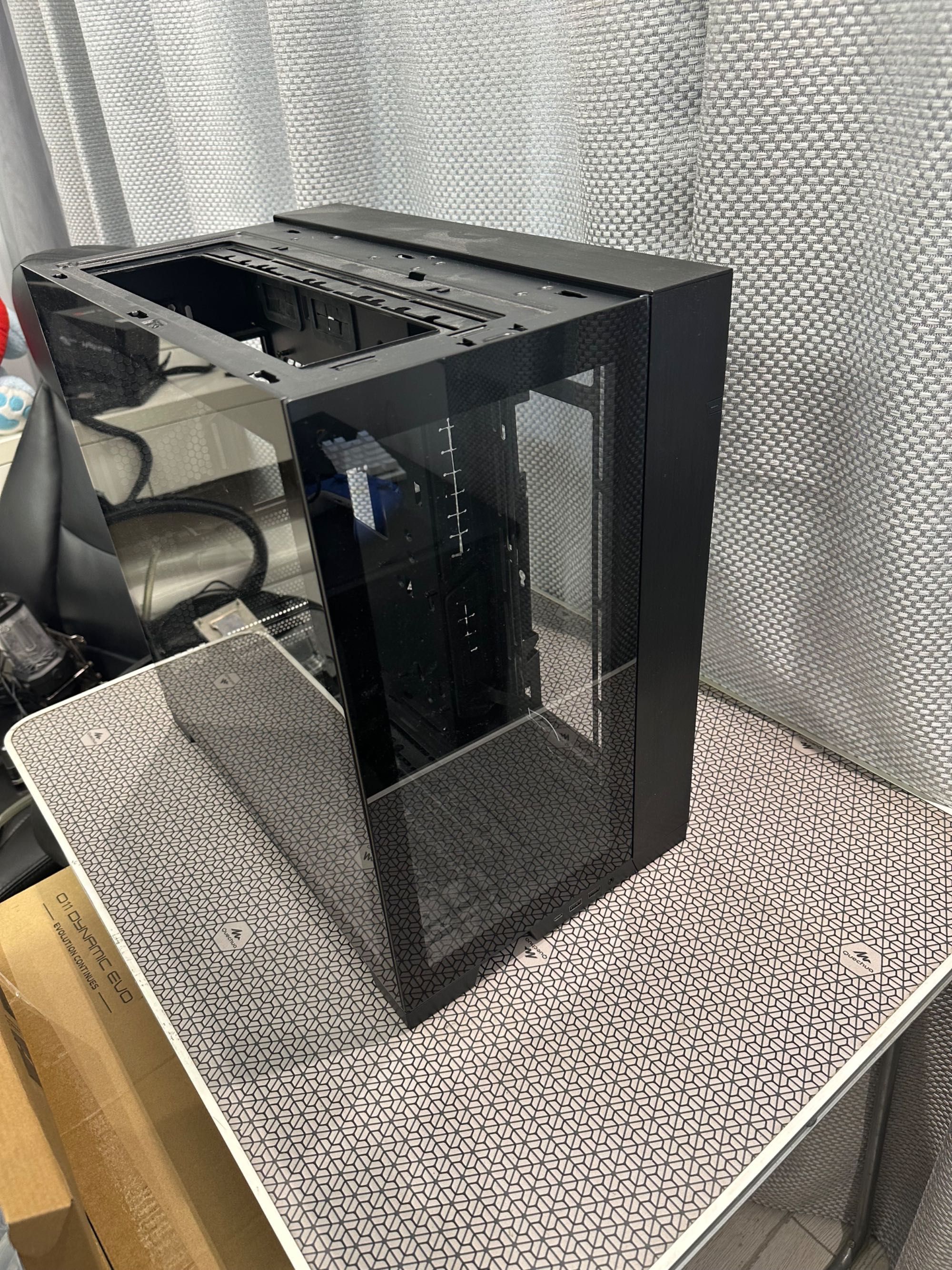 Компютърна кутия Lian li o11 dynamic evo
