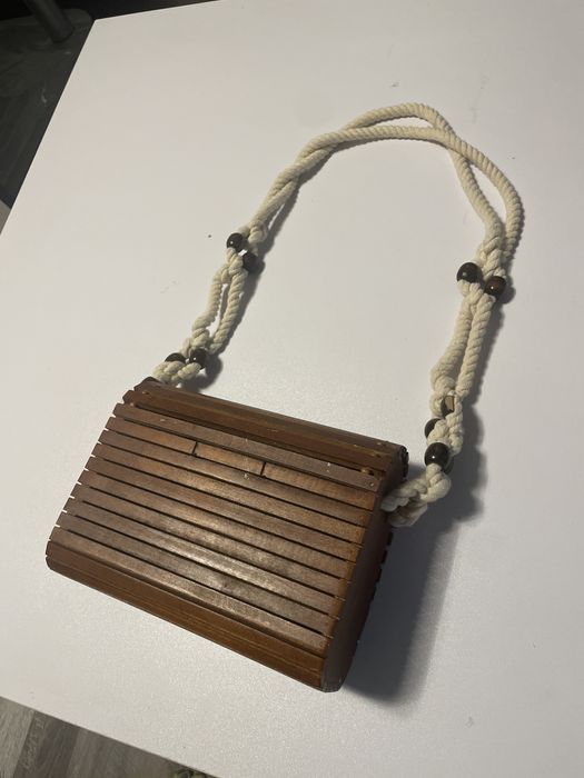 Дамска дървена чанта