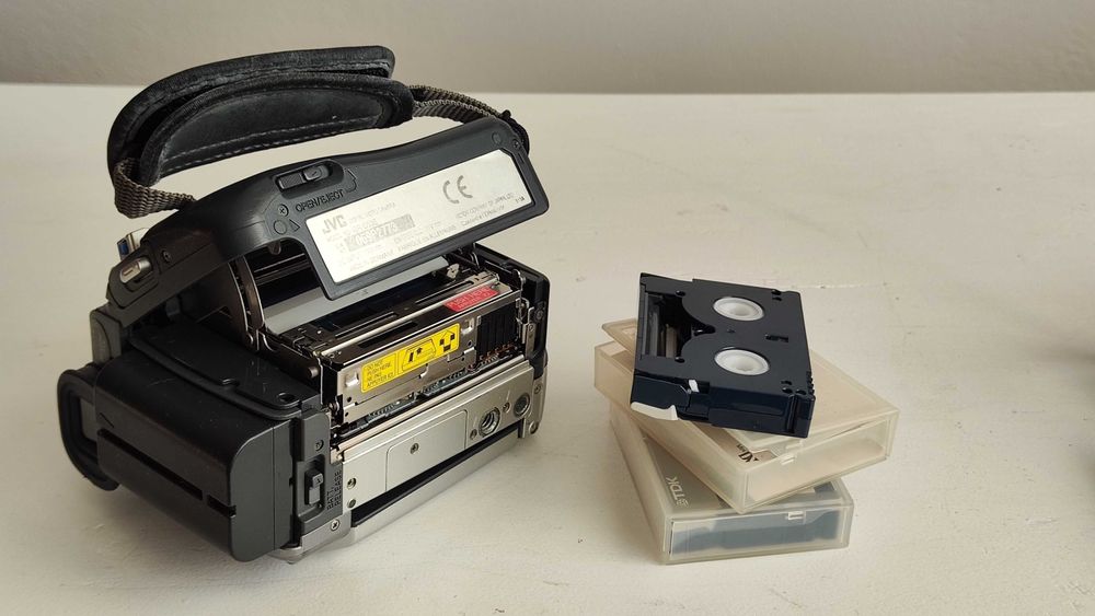 Cameră video camcorder JVC