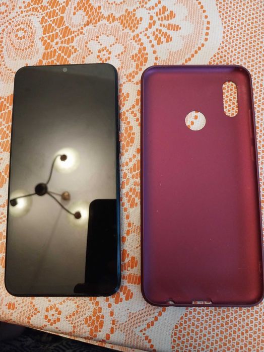 Продава се Huawei 2019