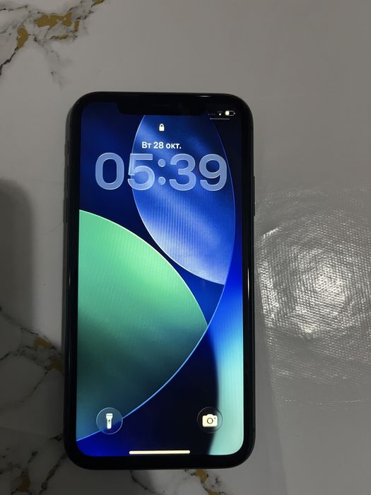 Айфон 11 с коробкой и доками