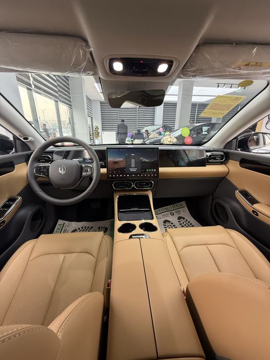 Leapmotor C01 216km Hybrid Premium + Skylight