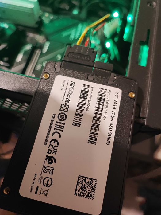 ssd Adata 512 gb nou garanție 3 ani