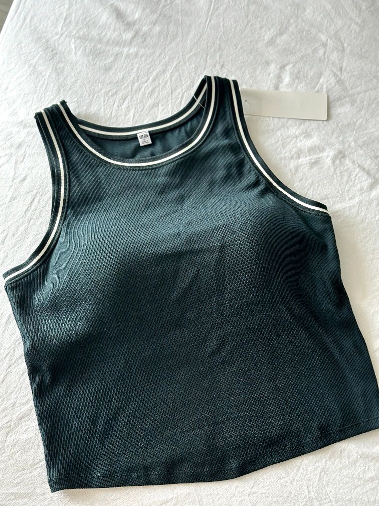 Топ UniQlo изумрудного цвета, L размер
