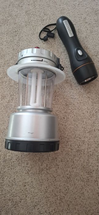 Vând lampa champing